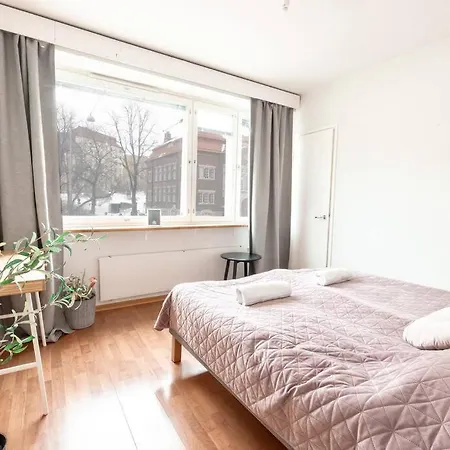 2ndhomes Cozy 1br W/ Balcony Next To Tram Stop Apartment Helsinki