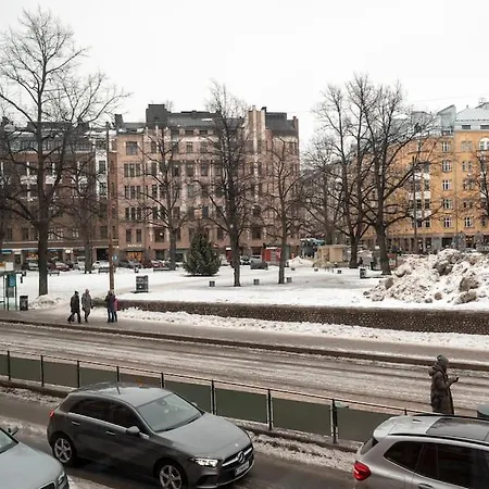 2ndhomes Cozy 1br W/ Balcony Next To Tram Stop Apartment